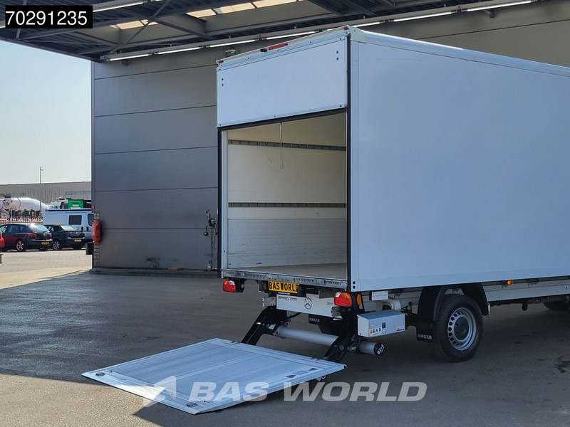 Mercedes-Benz Sprinter 317 CDI Automaat Bakwagen Laadklep Camera Airco Koffer Meubelbak 21m3 Airco - Autoutilitară box: Foto 5 Mercedes-Benz Sprinter 317 CDI Automaat Bakwagen Laadklep Camera Airco Koffer Meubelbak 21m3 Airco - Autoutilitară box: Foto 5