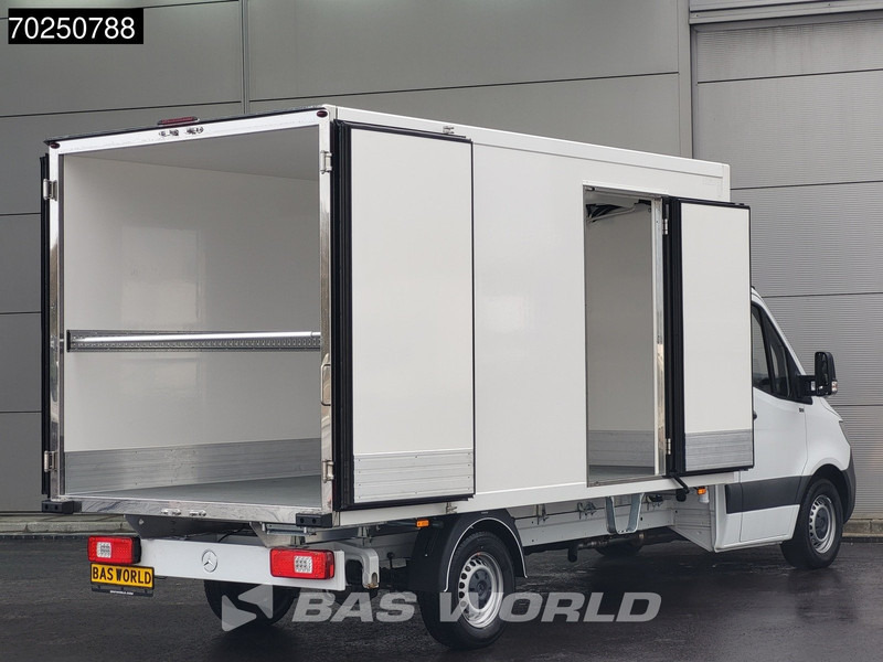 Mercedes-Benz Sprinter 317 CDI Koelwagen Automaat Zijdeur 2025-Model Thermo King V-300max 230v-Stekker 170PK Airco Cruise MBUX CarPlay Euro6 Koel Koele - Autoutilitară frigorifica: Foto 5 Mercedes-Benz Sprinter 317 CDI Koelwagen Automaat Zijdeur 2025-Model Thermo King V-300max 230v-Stekker 170PK Airco Cruise MBUX CarPlay Euro6 Koel Koele - Autoutilitară frigorifica: Foto 5