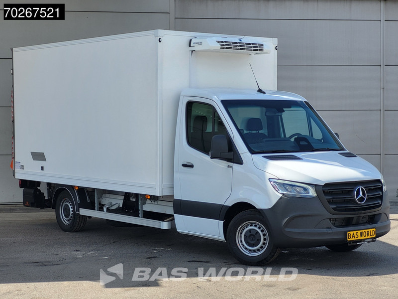 Mercedes-Benz Sprinter 317 CDI Koelwagen Vriezer Laadklep Thermo King V-200 MAX 230V Stekker LED Airco Euro6 Koel Koeler Kühl Kühler Vries Vriezer Kühl - Autoutilitară frigorifica: Foto 5 Mercedes-Benz Sprinter 317 CDI Koelwagen Vriezer Laadklep Thermo King V-200 MAX 230V Stekker LED Airco Euro6 Koel Koeler Kühl Kühler Vries Vriezer Kühl - Autoutilitară frigorifica: Foto 5