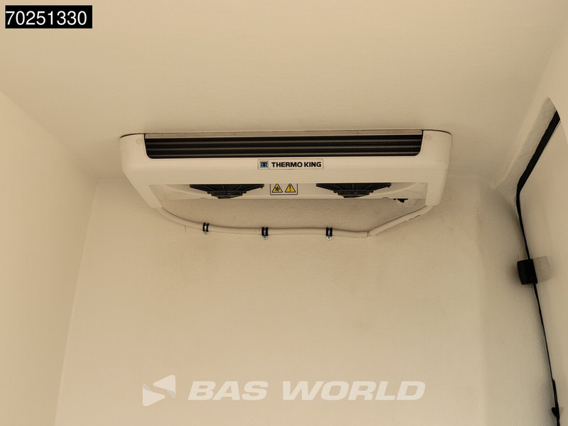 Mercedes-Benz Sprinter 317 CDI L3H2 Koelwagen Thermo King V-200 MAX 230V Stekker Trekhaak Airco Cruise Camera Navi Koeler Koel Kühlwagen 12m3 Airco Tre - Autoutilitară frigorifica: Foto 5 Mercedes-Benz Sprinter 317 CDI L3H2 Koelwagen Thermo King V-200 MAX 230V Stekker Trekhaak Airco Cruise Camera Navi Koeler Koel Kühlwagen 12m3 Airco Tre - Autoutilitară frigorifica: Foto 5