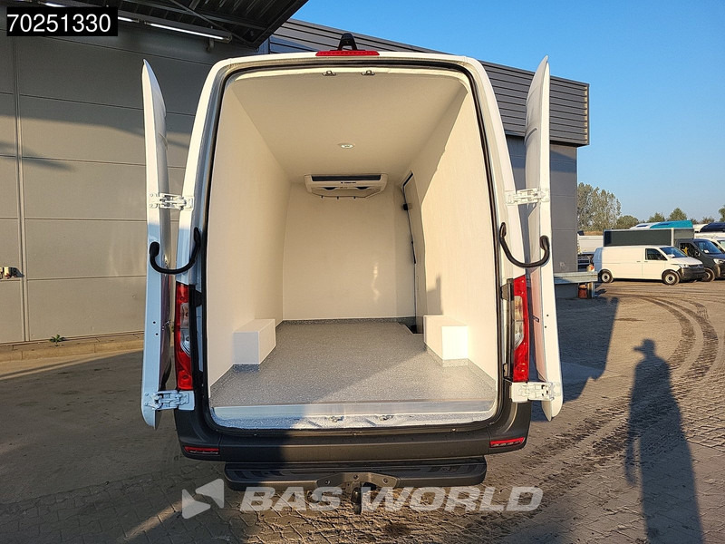 Mercedes-Benz Sprinter 317 CDI L3H2 Koelwagen Thermo King V-200 MAX 230V Stekker Trekhaak Airco Cruise Camera Navi Koeler Koel Kühlwagen 12m3 Airco Tre - Autoutilitară frigorifica: Foto 3 Mercedes-Benz Sprinter 317 CDI L3H2 Koelwagen Thermo King V-200 MAX 230V Stekker Trekhaak Airco Cruise Camera Navi Koeler Koel Kühlwagen 12m3 Airco Tre - Autoutilitară frigorifica: Foto 3