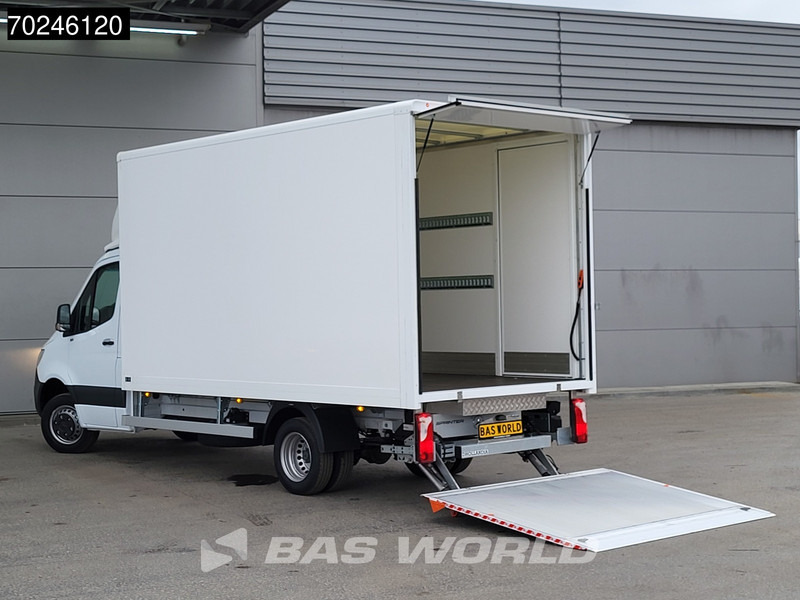 Mercedes-Benz Sprinter 515 CDI Automaat 1000kg Laadklep Dubbellucht Bakwagen MBUX Airco Cruise MBUX Koffer Meubelbak 21m3 Airco Cruise control - Autoutilitară box: Foto 5 Mercedes-Benz Sprinter 515 CDI Automaat 1000kg Laadklep Dubbellucht Bakwagen MBUX Airco Cruise MBUX Koffer Meubelbak 21m3 Airco Cruise control - Autoutilitară box: Foto 5