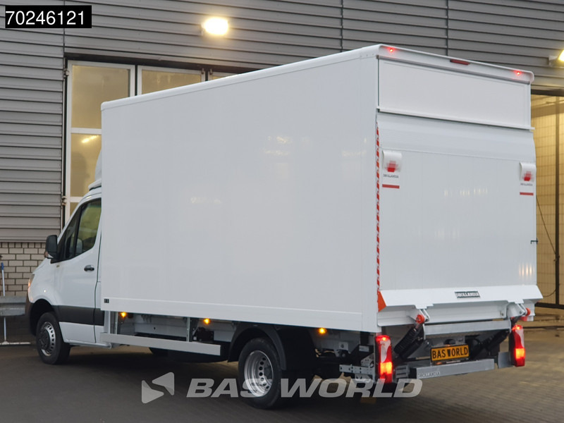 Mercedes-Benz Sprinter 515 CDI Automaat Laadklep Zijdeur Dubbellucht Bakwagen MBUX Airco Cruise MBUX Koffer Meubelbak 21m3 Airco Cruise control - Autoutilitară box: Foto 2 Mercedes-Benz Sprinter 515 CDI Automaat Laadklep Zijdeur Dubbellucht Bakwagen MBUX Airco Cruise MBUX Koffer Meubelbak 21m3 Airco Cruise control - Autoutilitară box: Foto 2