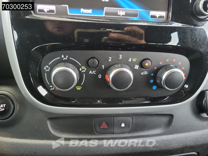 Leasing de Renault Trafic 145pk Automaat Dubbel Cabine L2H1 Trekhaak Navi Airco Cruise Camera Parkeersensoren Euro6 DC Doka Mixto Airco Trekhaak Cruise co Renault Trafic 145pk Automaat Dubbel Cabine L2H1 Trekhaak Navi Airco Cruise Camera Parkeersensoren Euro6 DC Doka Mixto Airco Trekhaak Cruise co: Foto 17 Leasing de Renault Trafic 145pk Automaat Dubbel Cabine L2H1 Trekhaak Navi Airco Cruise Camera Parkeersensoren Euro6 DC Doka Mixto Airco Trekhaak Cruise co Renault Trafic 145pk Automaat Dubbel Cabine L2H1 Trekhaak Navi Airco Cruise Camera Parkeersensoren Euro6 DC Doka Mixto Airco Trekhaak Cruise co: Foto 17