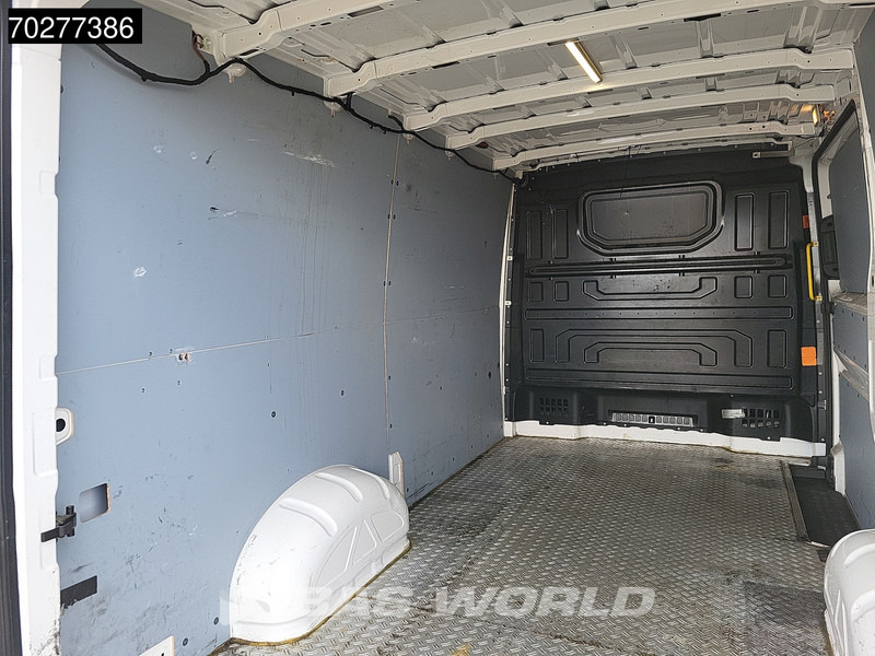 Volkswagen Crafter L3H2 Airco Navi Parkeersensoren L2H1 9m3 Airco - Dubă: Foto 5 Volkswagen Crafter L3H2 Airco Navi Parkeersensoren L2H1 9m3 Airco - Dubă: Foto 5