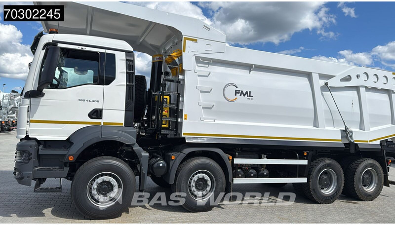MAN TGS 41.400 8X4 23m3 Wielton Mining tipper Manual Steel suspension EURO 2 - Camion basculantă: Foto 5 MAN TGS 41.400 8X4 23m3 Wielton Mining tipper Manual Steel suspension EURO 2 - Camion basculantă: Foto 5