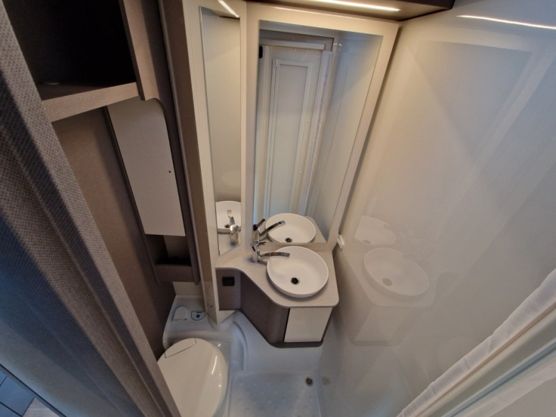 Etrusco T 6.9 SB - Autorulotă semi-integrată: Foto 2 Etrusco T 6.9 SB - Autorulotă semi-integrată: Foto 2