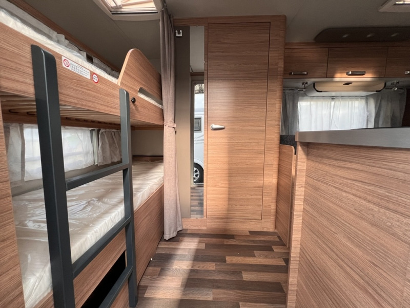 Weinsberg CaraOne 480 QDK - Rulotă: Foto 4 Weinsberg CaraOne 480 QDK - Rulotă: Foto 4