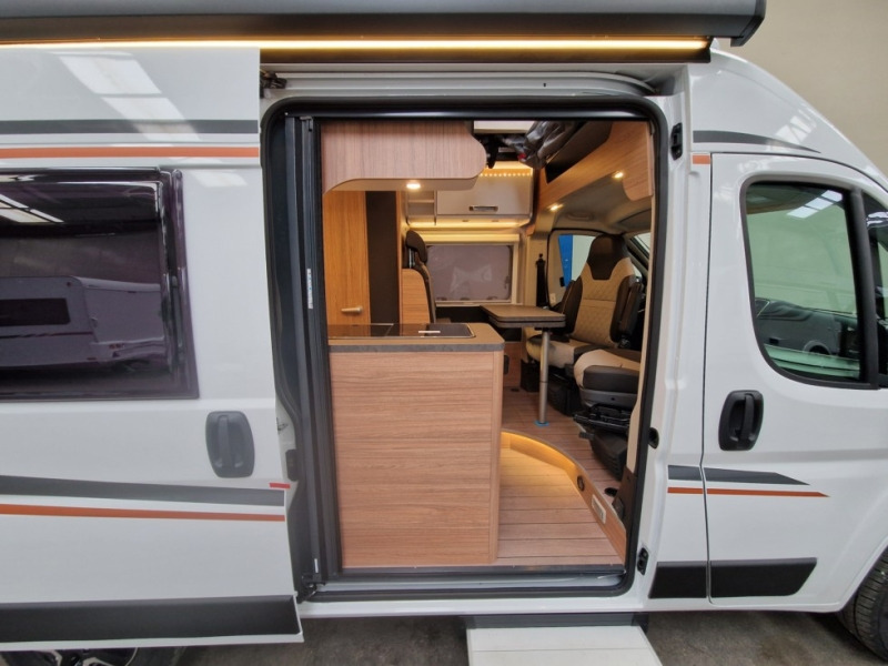Weinsberg Carabus 540 MQ Edition Fire - Camper van: Foto 5 Weinsberg Carabus 540 MQ Edition Fire - Camper van: Foto 5
