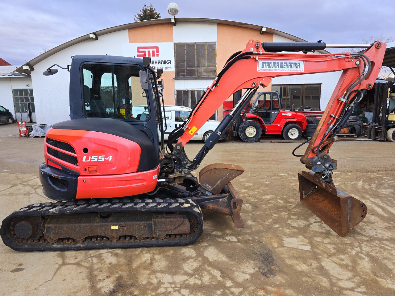 Kubota U55-4 - Mini excavator: Foto 1 Kubota U55-4 - Mini excavator: Foto 1