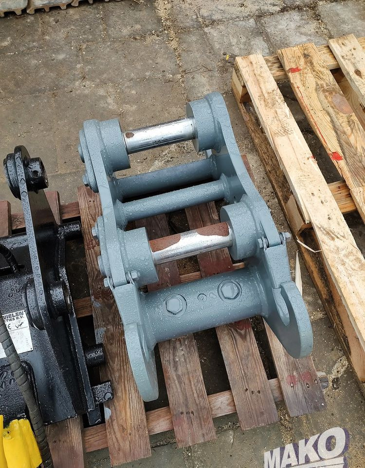 Szybkozłącze mechaniczne Liebherr SW33 - Ataşament pentru Utilaje constructii: Foto 4 Szybkozłącze mechaniczne Liebherr SW33 - Ataşament pentru Utilaje constructii: Foto 4