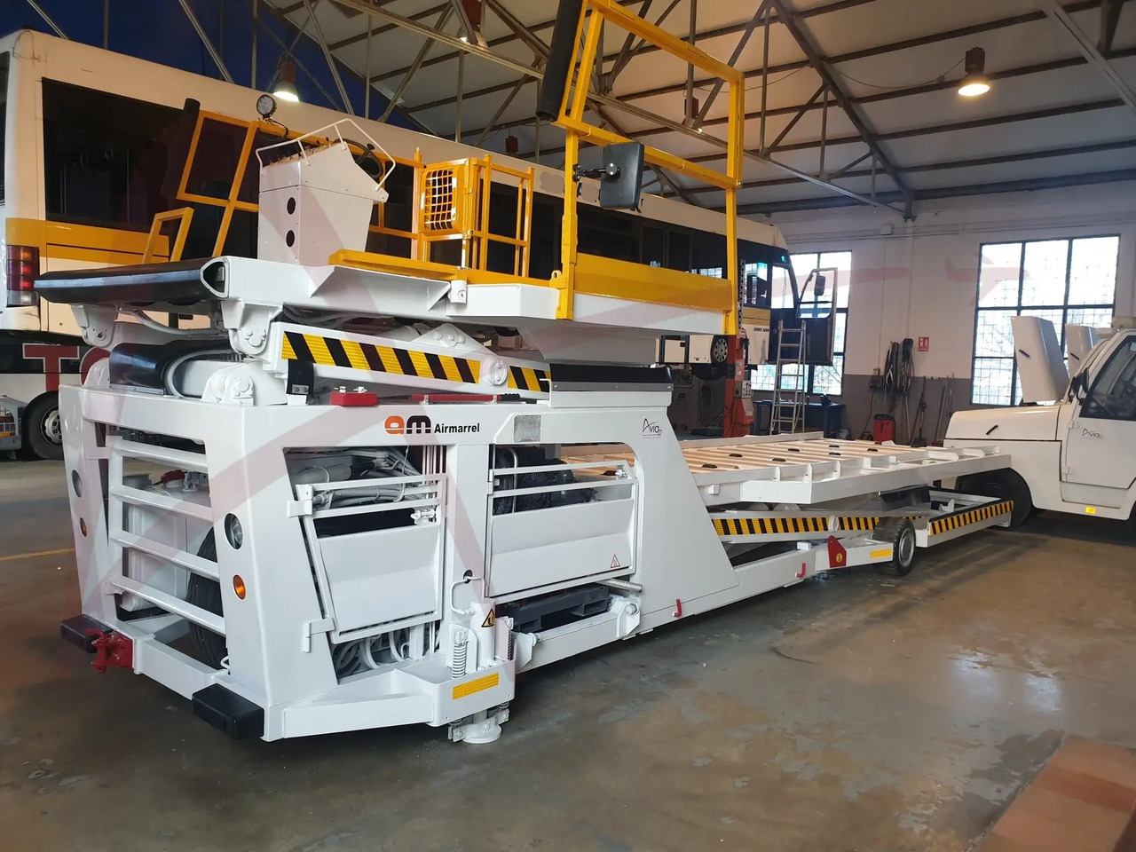 AIR MARREL LAM 3500 DP/R8 - Încărcător de containere/ Palete: Foto 1 AIR MARREL LAM 3500 DP/R8 - Încărcător de containere/ Palete: Foto 1