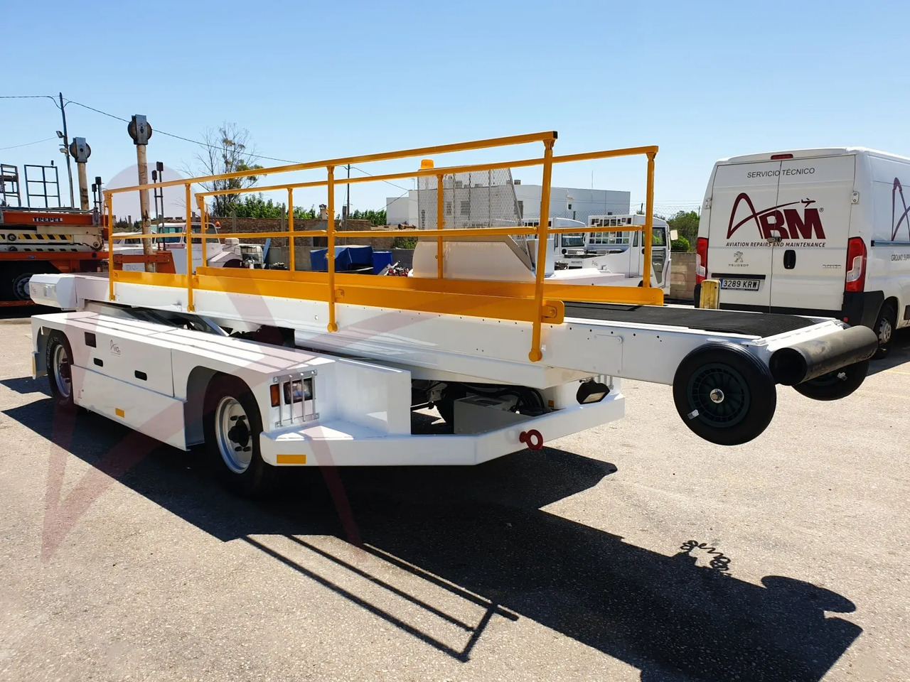 CHARLATTE CBL2000D - Transportor cu bandă pentru avioane: Foto 1 CHARLATTE CBL2000D - Transportor cu bandă pentru avioane: Foto 1