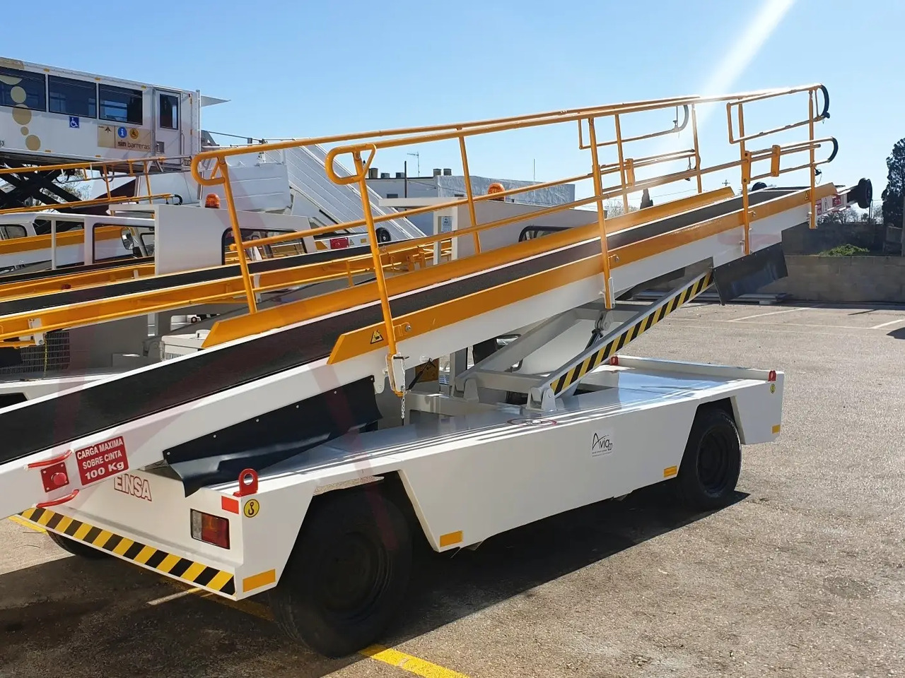 EINSA CDA-14C - Transportor cu bandă pentru avioane: Foto 1 EINSA CDA-14C - Transportor cu bandă pentru avioane: Foto 1