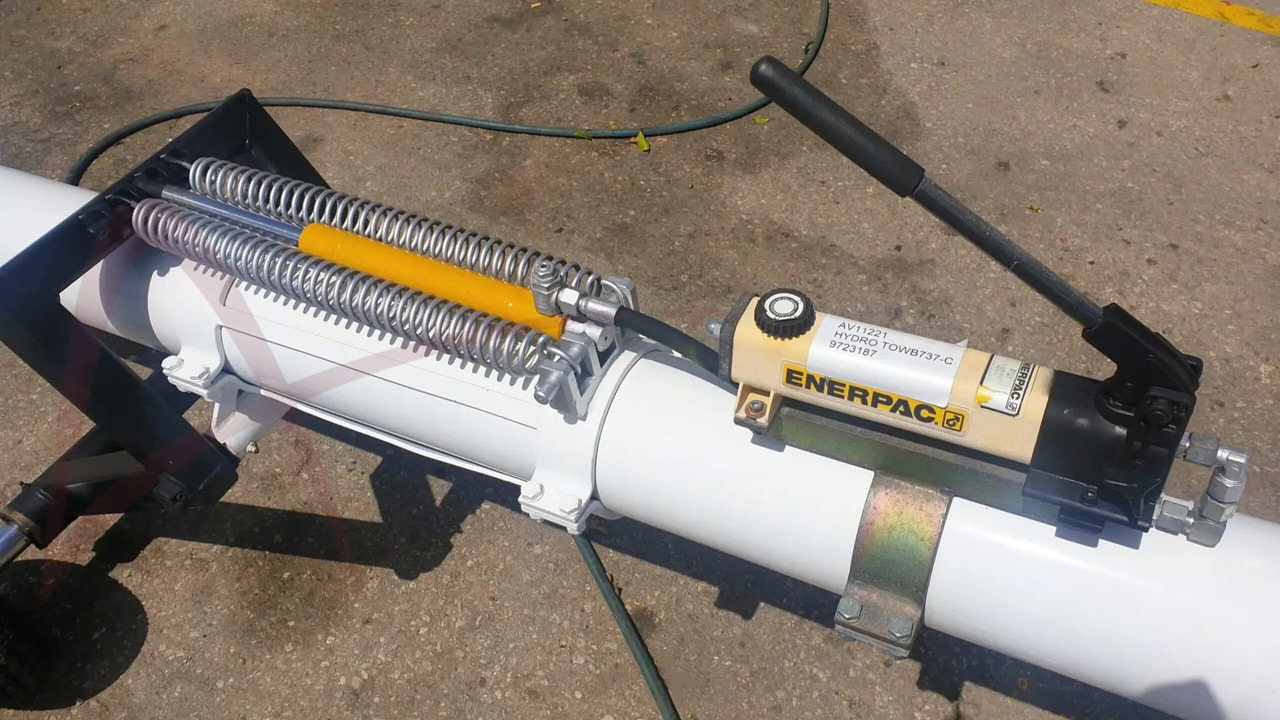 HYDRO TOWB737-C - Echipamente aeroportuare: Foto 2 HYDRO TOWB737-C - Echipamente aeroportuare: Foto 2