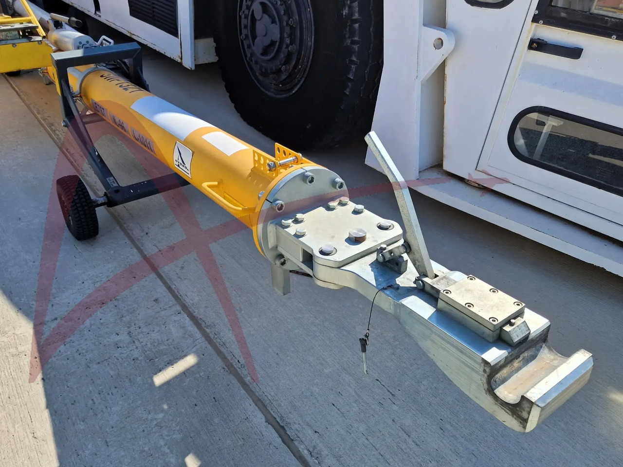 Echipamente aeroportuare nou HYDRO TOWUNIV-4S: Foto 1