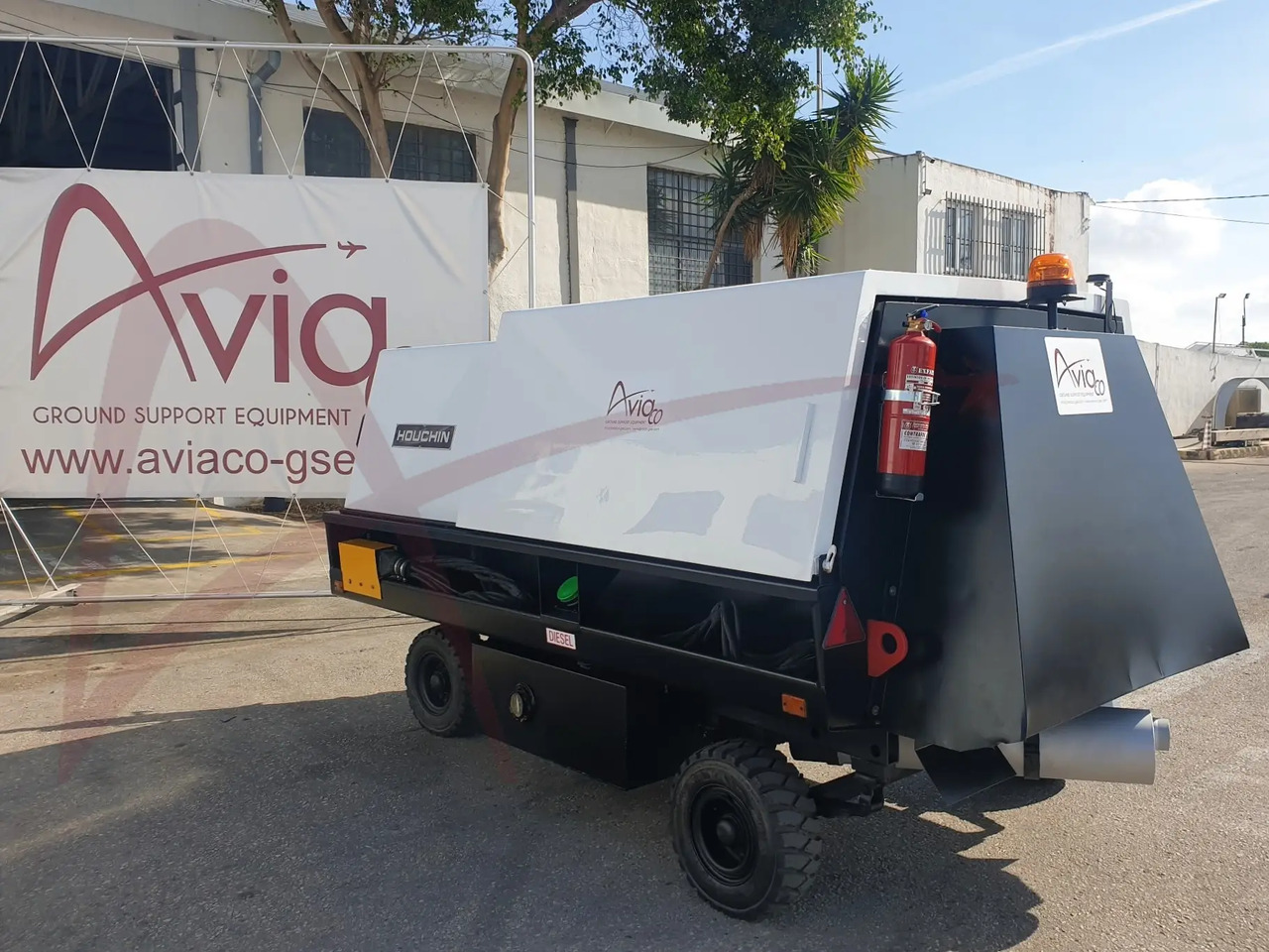 HOUCHIN C690-100DV - Grup electrogen GPU: Foto 1 HOUCHIN C690-100DV - Grup electrogen GPU: Foto 1