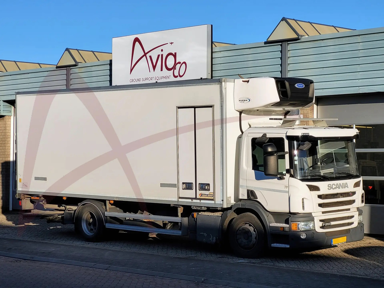 SCANIA SCANIA P250 - Camion frigider: Foto 1 SCANIA SCANIA P250 - Camion frigider: Foto 1