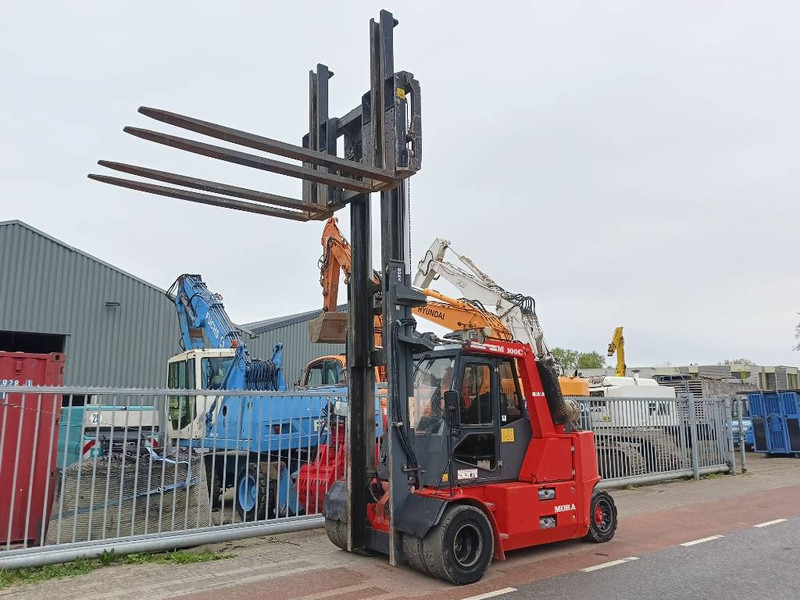 MORA M 100 C 10 ton heftrucl forklift stapler lpg gas - Stivuitor GPL: Foto 2 MORA M 100 C 10 ton heftrucl forklift stapler lpg gas - Stivuitor GPL: Foto 2