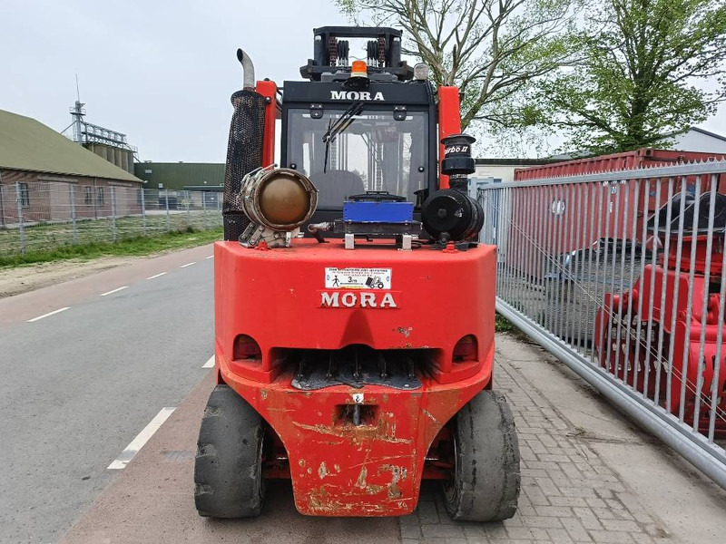 MORA M 100 C 10 ton heftrucl forklift stapler lpg gas - Stivuitor GPL: Foto 4 MORA M 100 C 10 ton heftrucl forklift stapler lpg gas - Stivuitor GPL: Foto 4