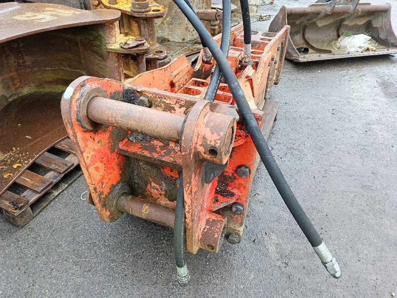 NPK E 210 GH9 hamer hammer hydraulic 18-25 ton 2000 - Ciocan hidraulic pentru Utilaje constructii: Foto 3 NPK E 210 GH9 hamer hammer hydraulic 18-25 ton 2000 - Ciocan hidraulic pentru Utilaje constructii: Foto 3