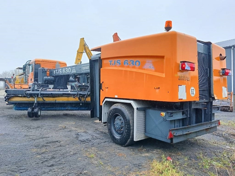 Schmidt TSJ630 man runway snow cleaning sneeuwschuif 2008 - Plug zapada pentru Utilaje agricole: Foto 4 Schmidt TSJ630 man runway snow cleaning sneeuwschuif 2008 - Plug zapada pentru Utilaje agricole: Foto 4