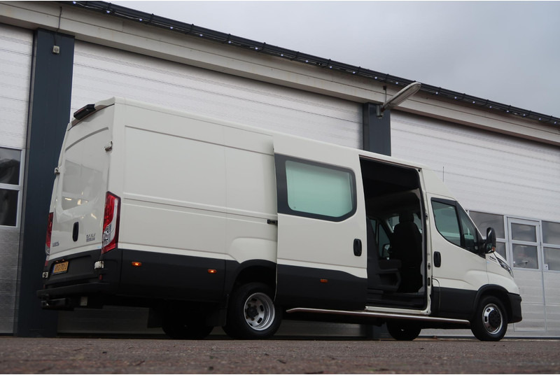 Iveco Daily 35C18H 3.0 DC AUT/ CAMERA/ LED/ CRUISE/ CLIMA/ TREKHAAK - Autoutilitară, Autoutilitară cabină dublă: Foto 4 Iveco Daily 35C18H 3.0 DC AUT/ CAMERA/ LED/ CRUISE/ CLIMA/ TREKHAAK - Autoutilitară, Autoutilitară cabină dublă: Foto 4