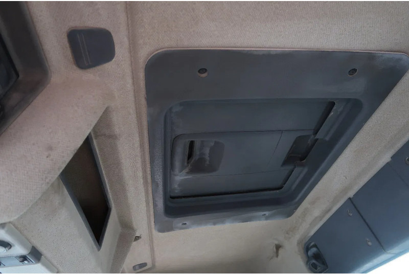 Autobetonieră Renault Kerax 370 8X4/ MIXER/ BARYVAL 9 M3/ CRUISE CONTROL/: Foto 15 Autobetonieră Renault Kerax 370 8X4/ MIXER/ BARYVAL 9 M3/ CRUISE CONTROL/: Foto 15