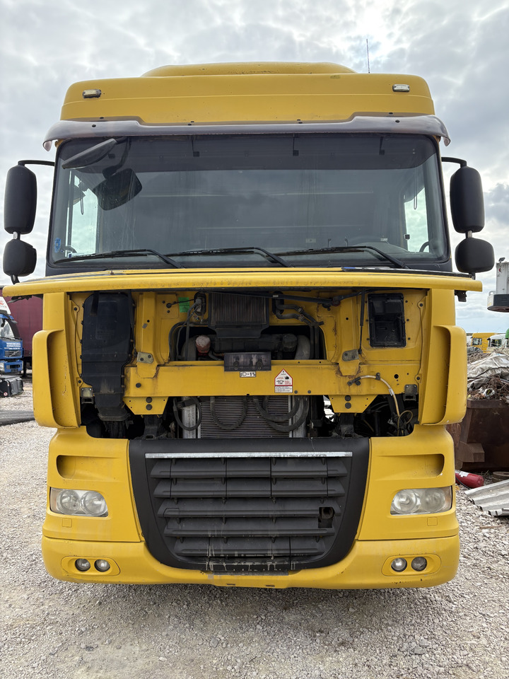 DAF Xf 105.410 EURO5 standard automatic 4x2 - Cap tractor: Foto 4 DAF Xf 105.410 EURO5 standard automatic 4x2 - Cap tractor: Foto 4