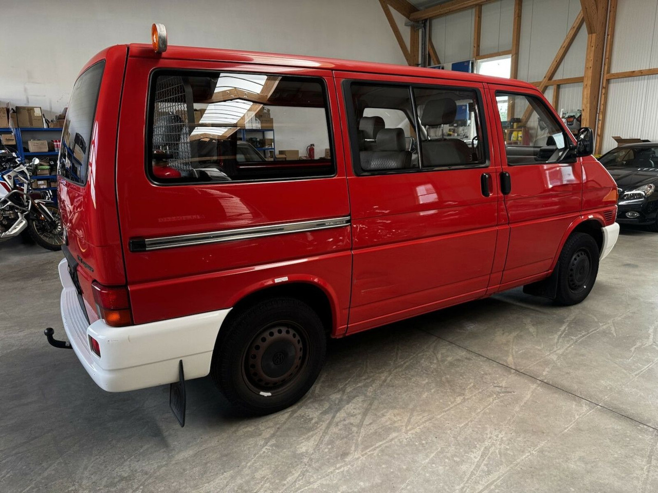 Volkswagen T4 2.5 TDI Syncro 4x4 7-Sitzer 1. Hand! - Autorulotă: Foto 5 Volkswagen T4 2.5 TDI Syncro 4x4 7-Sitzer 1. Hand! - Autorulotă: Foto 5