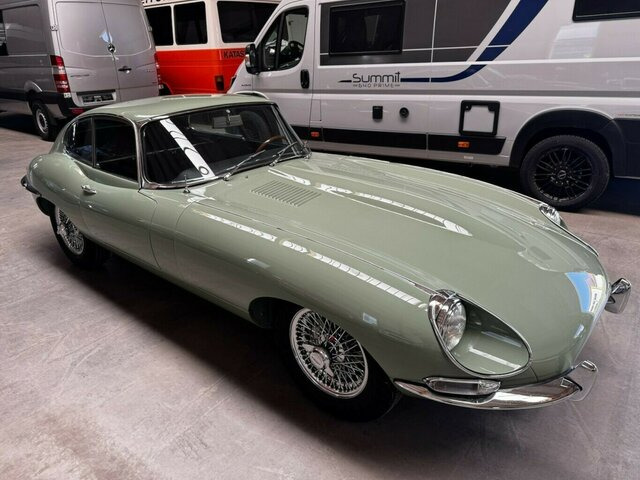 Automobil JAGUAR E-Type 4.2 Litre Series 1.5 FHC makellos!...: Foto 6