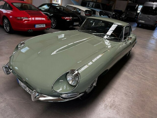 JAGUAR E-Type 4.2 Litre Series 1.5 FHC makellos... - Automobil: Foto 5 JAGUAR E-Type 4.2 Litre Series 1.5 FHC makellos... - Automobil: Foto 5