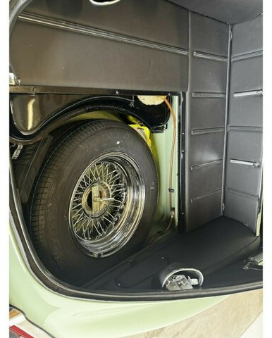 Automobil JAGUAR E-Type 4.2 Litre Series 1.5 FHC makellos!...: Foto 15