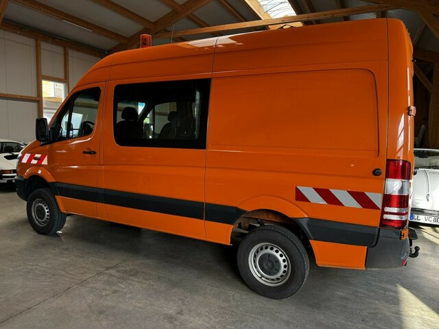 MERCEDES-BENZ Sprinter 316 CDI 4x4 Allrad 5-Sitzer... - Dubă, Autoutilitară cabină dublă: Foto 3 MERCEDES-BENZ Sprinter 316 CDI 4x4 Allrad 5-Sitzer... - Dubă, Autoutilitară cabină dublă: Foto 3