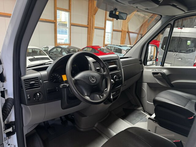 MERCEDES-BENZ Sprinter 316 CDI Doka 4x4 Allrad Plane - Autoutilitară cu prelată, Autoutilitară cabină dublă: Foto 5 MERCEDES-BENZ Sprinter 316 CDI Doka 4x4 Allrad Plane - Autoutilitară cu prelată, Autoutilitară cabină dublă: Foto 5