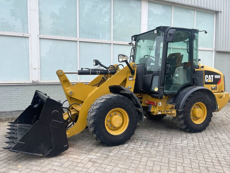 Cat 906 M    2018 - Încărcător frontal pe pneuri: Foto 2 Cat 906 M    2018 - Încărcător frontal pe pneuri: Foto 2