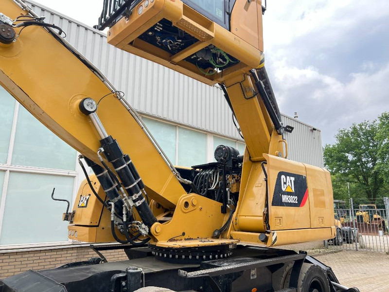 Excavator pentru manipulare de materiale pentru transport de deşeurilor Cat MH3022 2015 CE: Foto 17