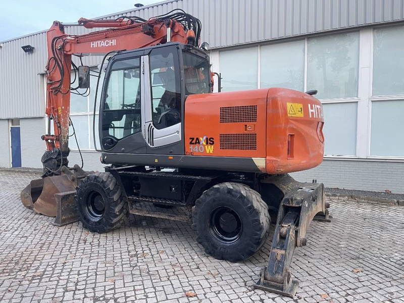 Hitachi ZX 140 W-3 - Excavator pe roţi: Foto 5 Hitachi ZX 140 W-3 - Excavator pe roţi: Foto 5