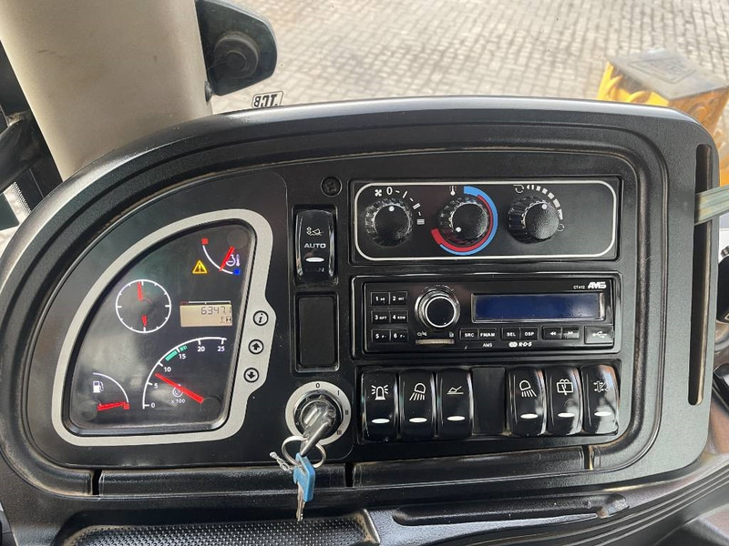 Buldoexcavator JCB 3 CX: Foto 15