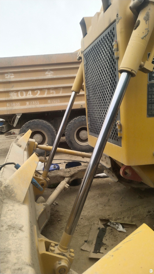 XCMG D170 used small bulldozer dozer hydraulic price - Buldozer: Foto 2 XCMG D170 used small bulldozer dozer hydraulic price - Buldozer: Foto 2