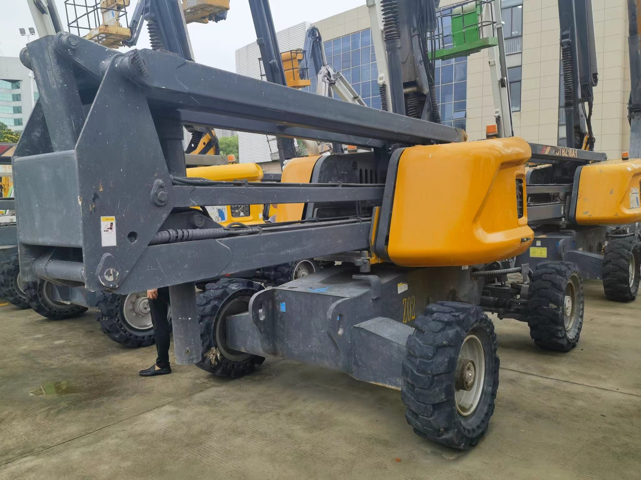 XCMG Official Used Aerial Work Platform Lift GTBZ18A1 18m Cherry Picker Boom Lift Hot Sale - Nacela articulata: Foto 2 XCMG Official Used Aerial Work Platform Lift GTBZ18A1 18m Cherry Picker Boom Lift Hot Sale - Nacela articulata: Foto 2