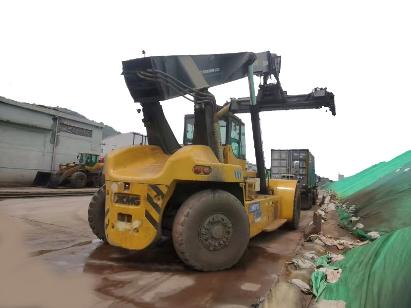 XCMG Official Used Mobile Reach Stacker 45 Tons XCS4531K For Container Price List - Reach stacker: Foto 3 XCMG Official Used Mobile Reach Stacker 45 Tons XCS4531K For Container Price List - Reach stacker: Foto 3