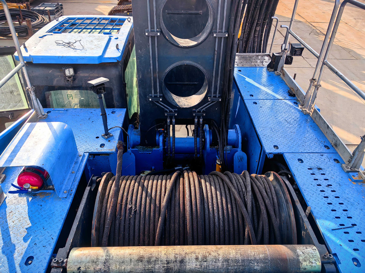 XCMG Official Used rotary drilling rig XR240E 80m Hydraulic Piling Rig Machine For Sale - Maşină de foraj: Foto 2 XCMG Official Used rotary drilling rig XR240E 80m Hydraulic Piling Rig Machine For Sale - Maşină de foraj: Foto 2