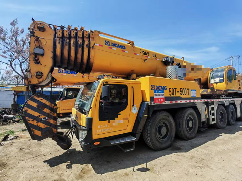 XCMG QAY260 260ton used all terrain mobile hydraulic truck crane price - Macara tot teren: Foto 5 XCMG QAY260 260ton used all terrain mobile hydraulic truck crane price - Macara tot teren: Foto 5