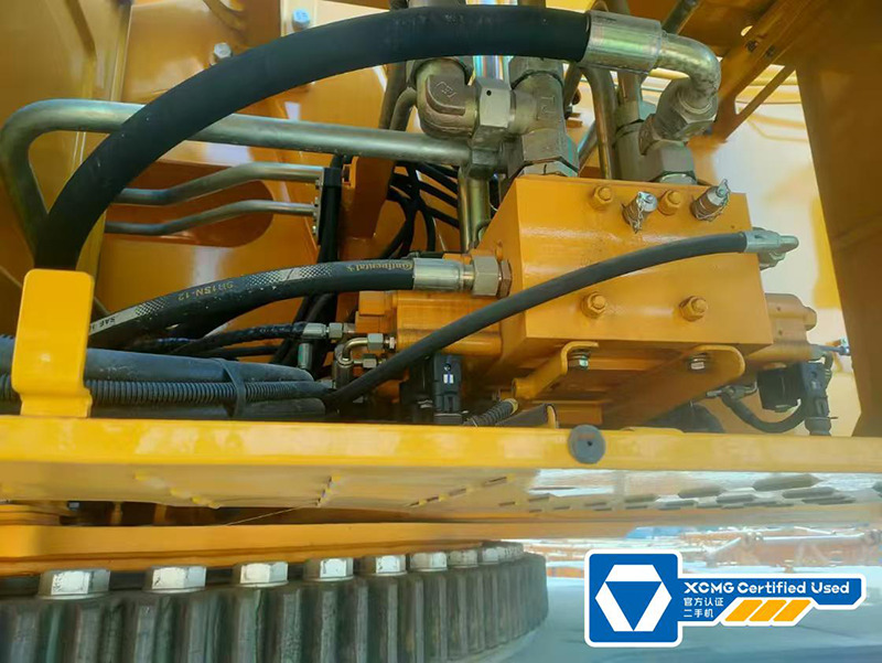XCMG QY180K5C 180ton second hand truck crane for sale - Automacara: Foto 2 XCMG QY180K5C 180ton second hand truck crane for sale - Automacara: Foto 2