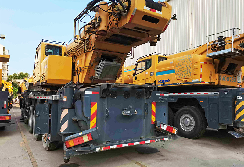 XCMG QY95K7C 90ton 95ton second hand hydraulic crane price - Automacara: Foto 4 XCMG QY95K7C 90ton 95ton second hand hydraulic crane price - Automacara: Foto 4