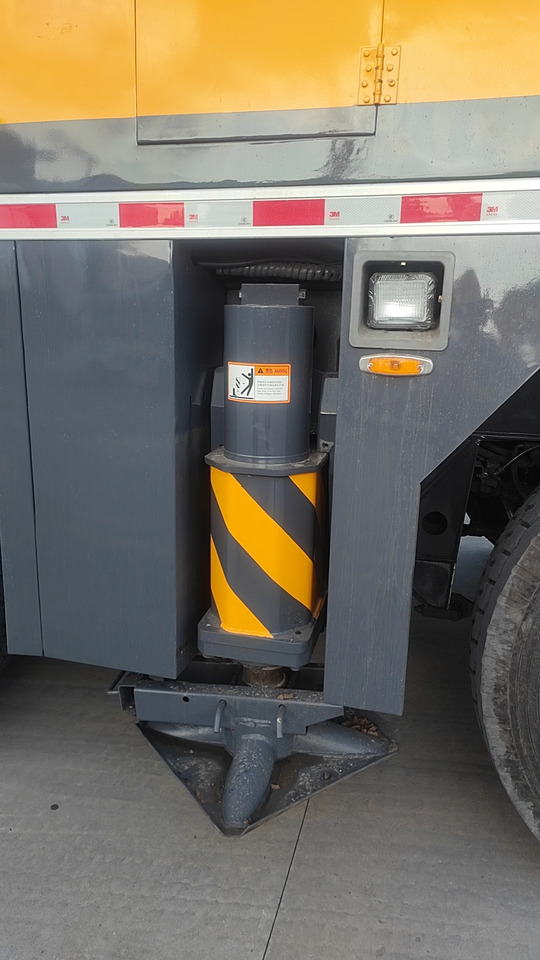 XCMG Truck crane Second Hand mobile hydraulic crane QAY160 Used - Automacara: Foto 2 XCMG Truck crane Second Hand mobile hydraulic crane QAY160 Used - Automacara: Foto 2