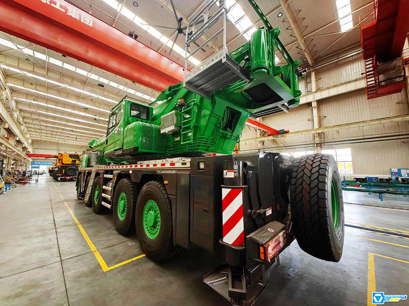 XCMG XCA260 used all terrain crane hydraulic lifting machine price - Macara tot teren: Foto 5 XCMG XCA260 used all terrain crane hydraulic lifting machine price - Macara tot teren: Foto 5