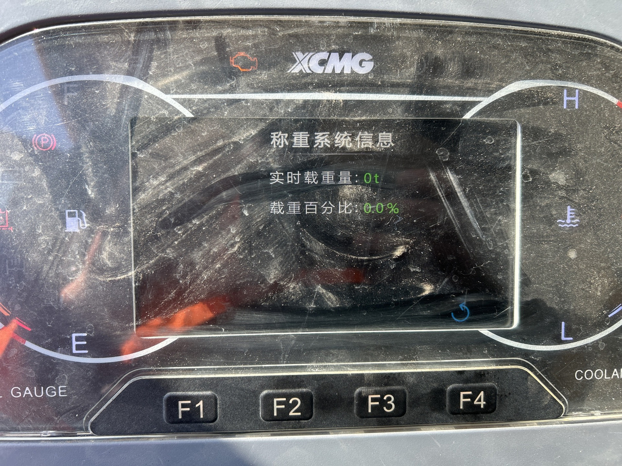 XCMG XDR85T large 85ton mining truck wheeled - Utilaje miniere: Foto 4 XCMG XDR85T large 85ton mining truck wheeled - Utilaje miniere: Foto 4