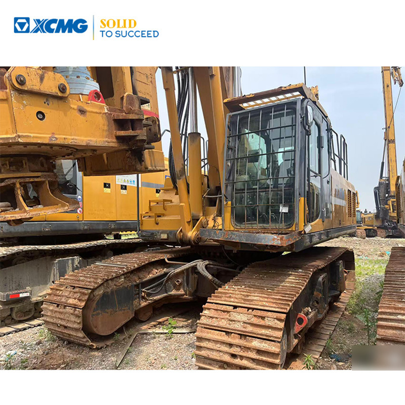 XCMG XR220D mobile crawler rotary drilling rig 25m - Maşină de foraj: Foto 1 XCMG XR220D mobile crawler rotary drilling rig 25m - Maşină de foraj: Foto 1